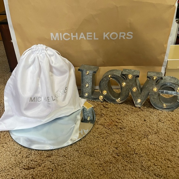 NWT ($548) Michael Kors Crossbody or Shoulder Bag - Picture 3 of 12